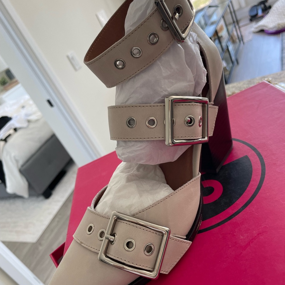 Cream Heels with Elegant Buckle Accents